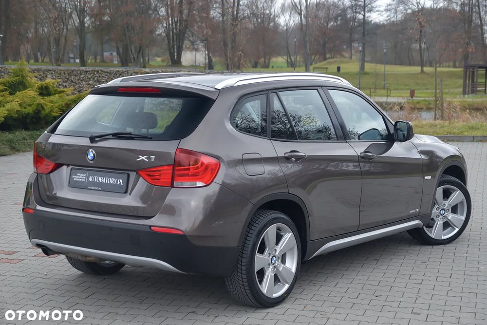 BMW X1 sDrive18i xLine - 9