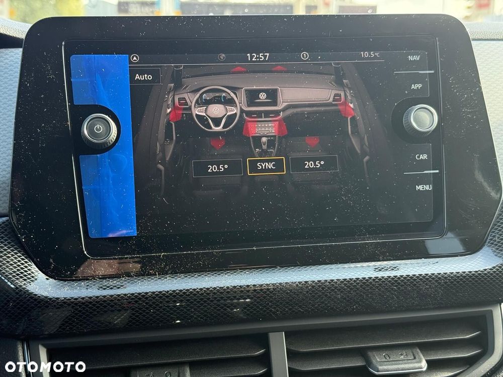 Volkswagen T-Cross - 21