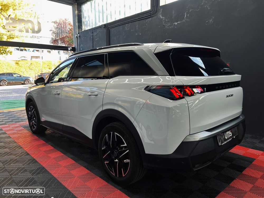 Peugeot 5008 1.2 Hybrid Allure e-DCS6 - 12