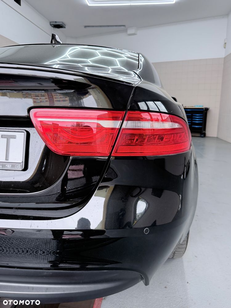 Jaguar F-Pace 2.0 i4D RWD R-Sport - 4