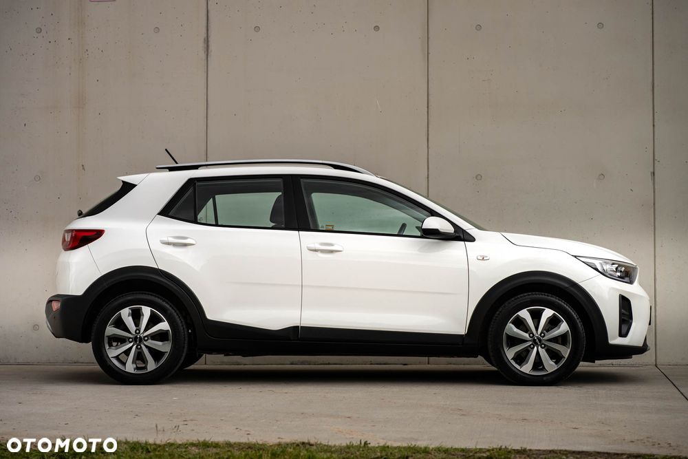 Kia Stonic 1.2 L - 8