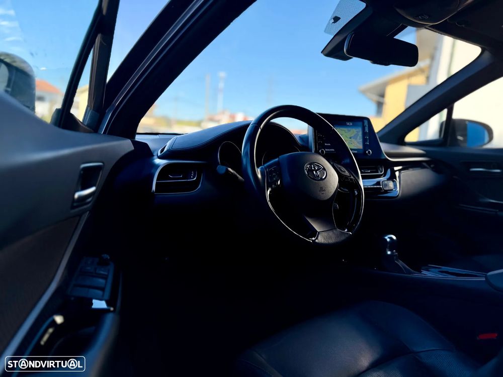 Toyota C-HR 1.8 HSD Exclusive+P.Luxury - 12