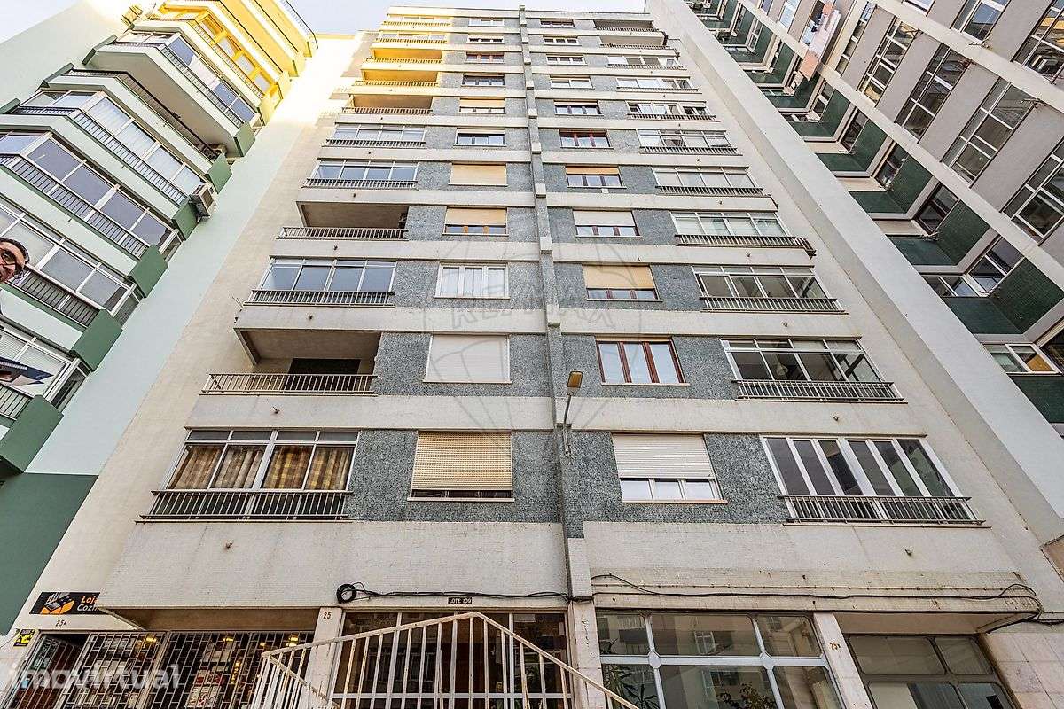 Apartamento T4 para venda - Grande imagem: 2/48