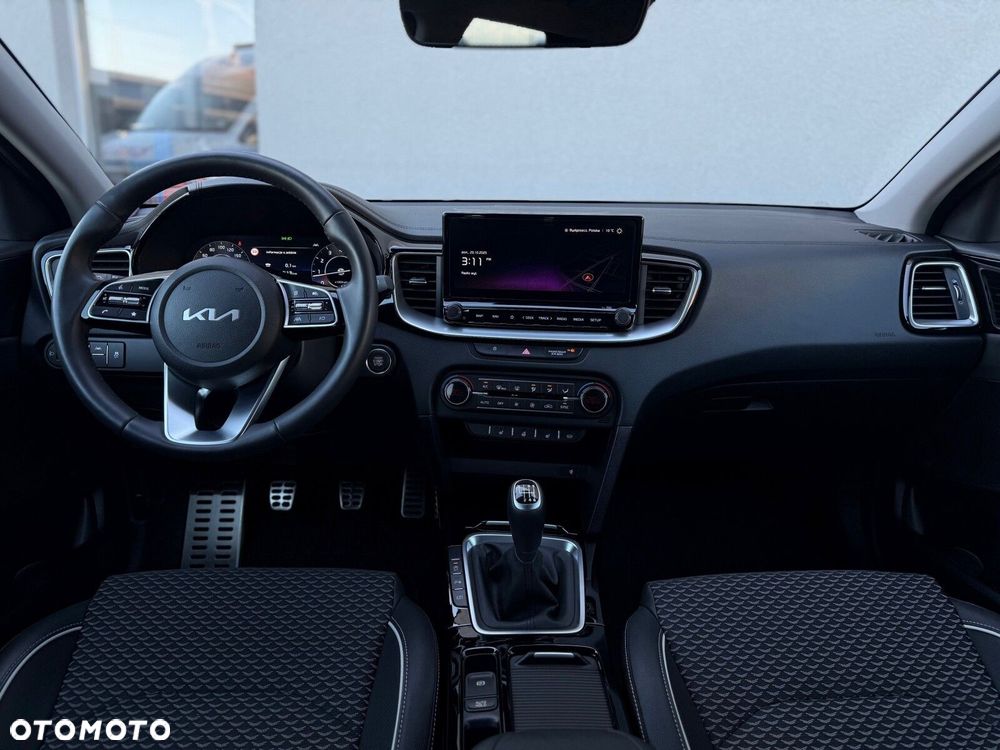 Kia Ceed 1.5 T-GDI L - 22