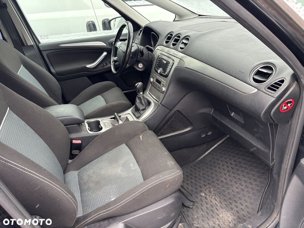 Ford S-Max - 27