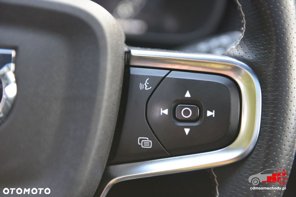 Volvo XC 40 - 35
