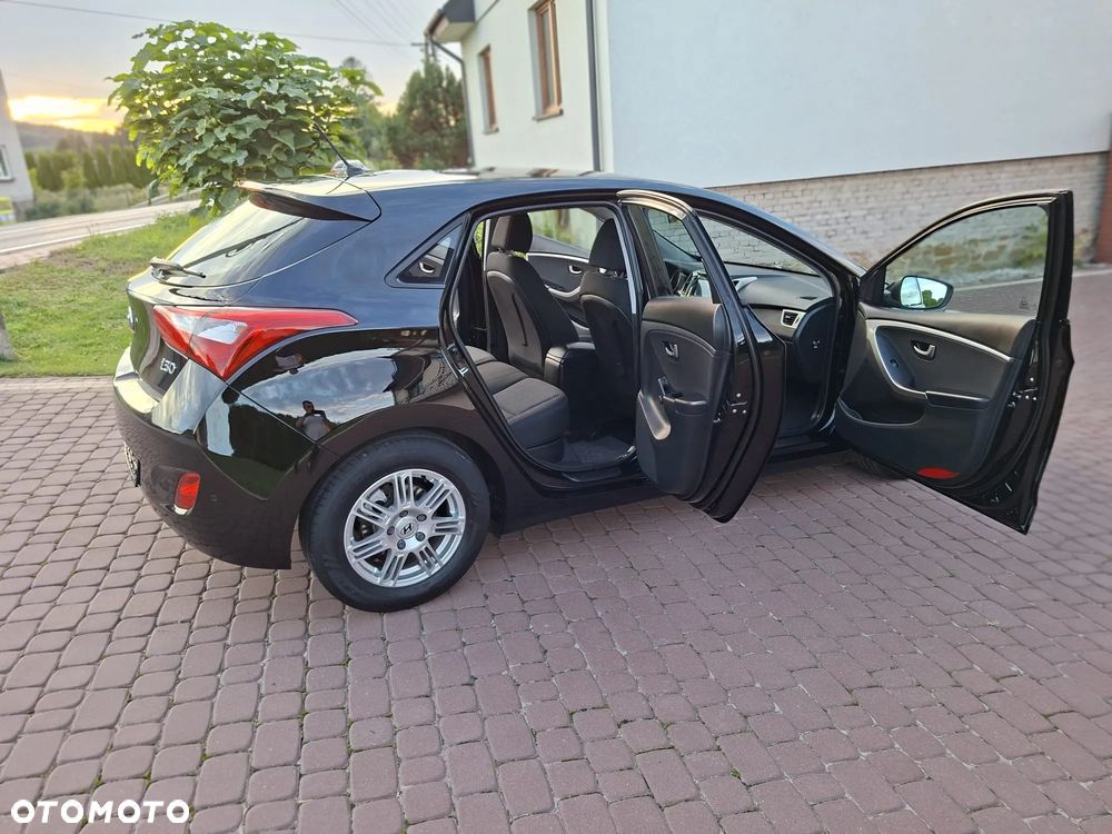 Hyundai i30 1.4 CRDi Comfort - 22