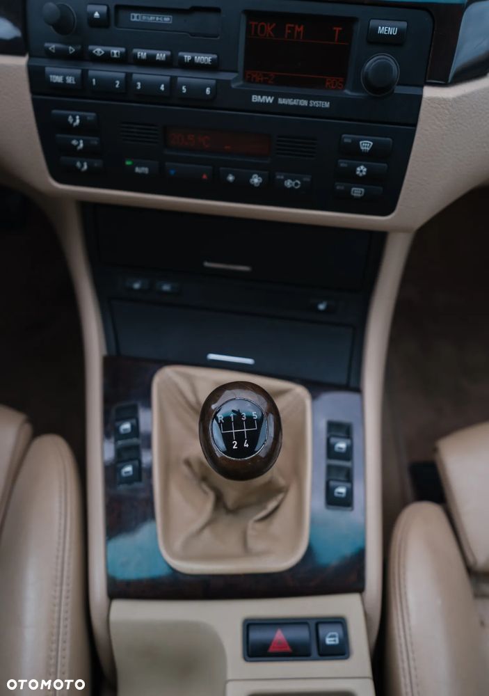 BMW Seria 3 323Ci - 10