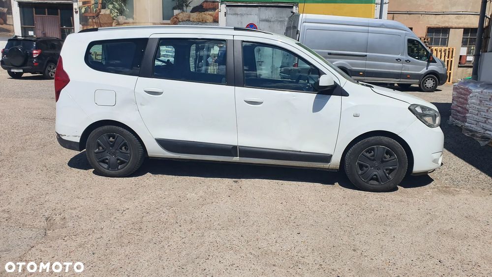 Dacia Lodgy 1.6 SCe Stepway S&S - 11