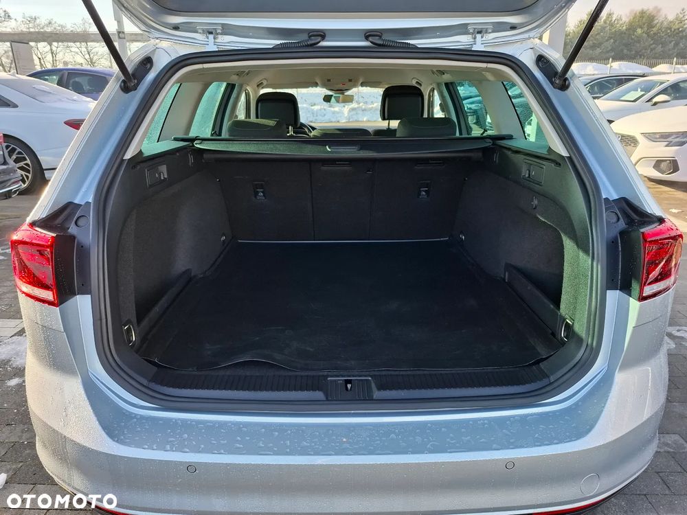 Volkswagen Passat ver-2-0-tdi-scr-dsg-business - 14