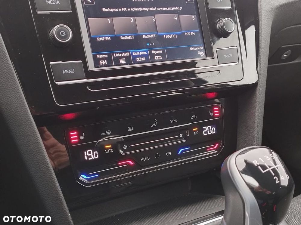 Volkswagen Passat Variant 2.0 TDI EVO Business - 13