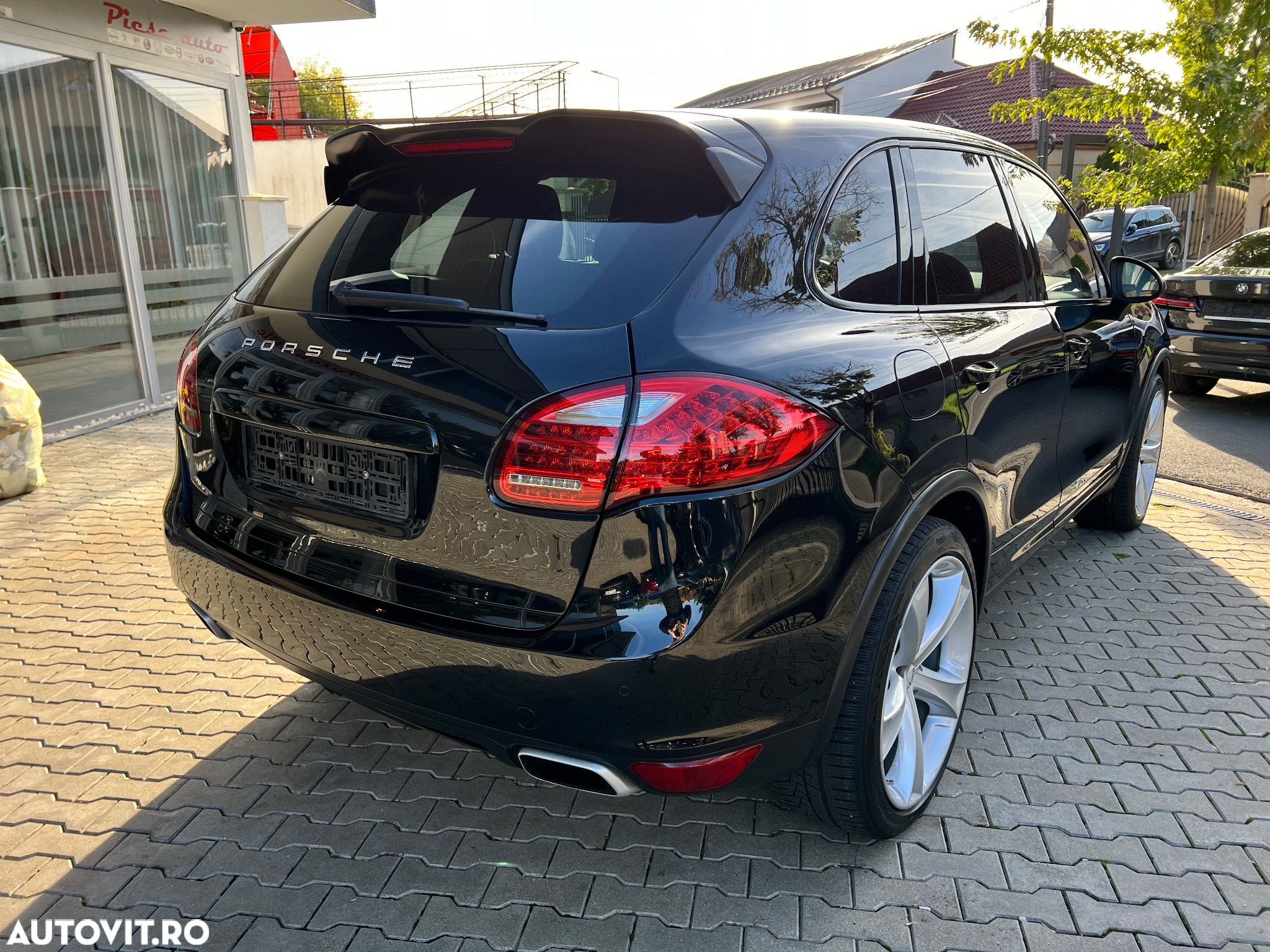 Porsche Cayenne - 5