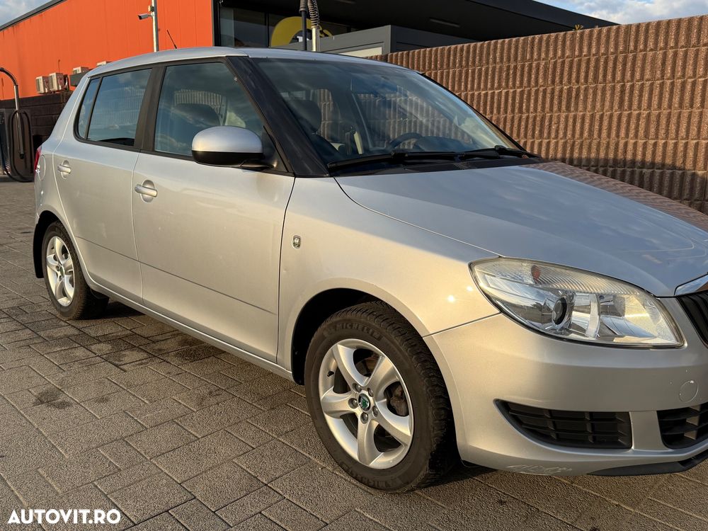 Skoda Fabia 1.2 HTP Ambiente - 3