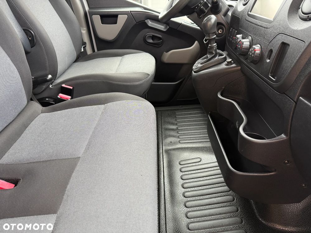 Renault Master Skrzyniowy - 23