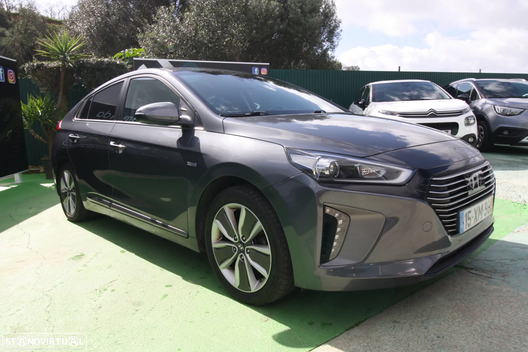 Hyundai Ioniq 1.6 GDI HEV Hybrid Tech - 11