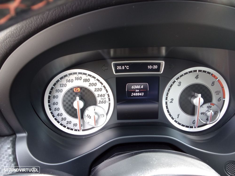 Mercedes-Benz A 180 CDI BE AMG Line - 14