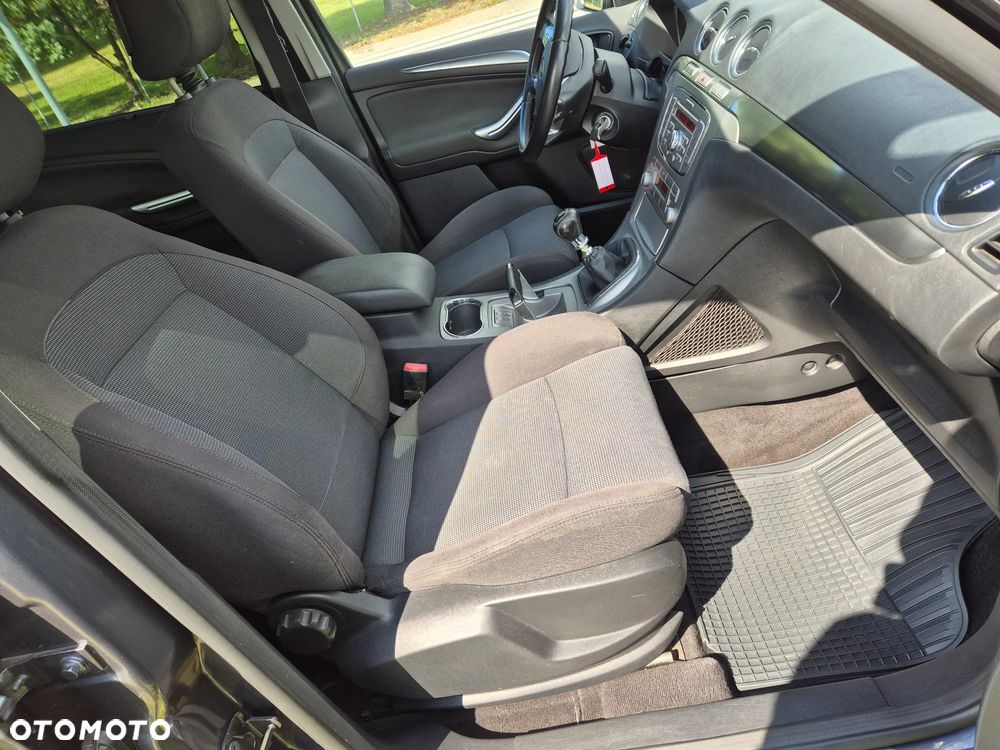 Ford S-Max 2.5 Titanium - 26