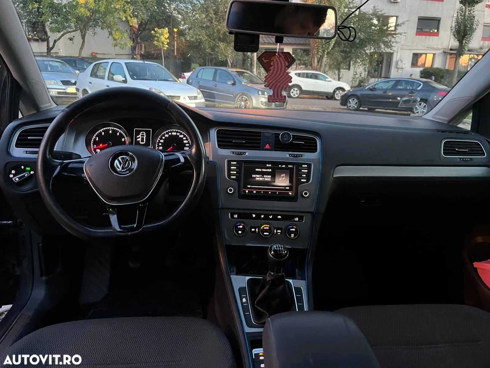Volkswagen Golf - 3