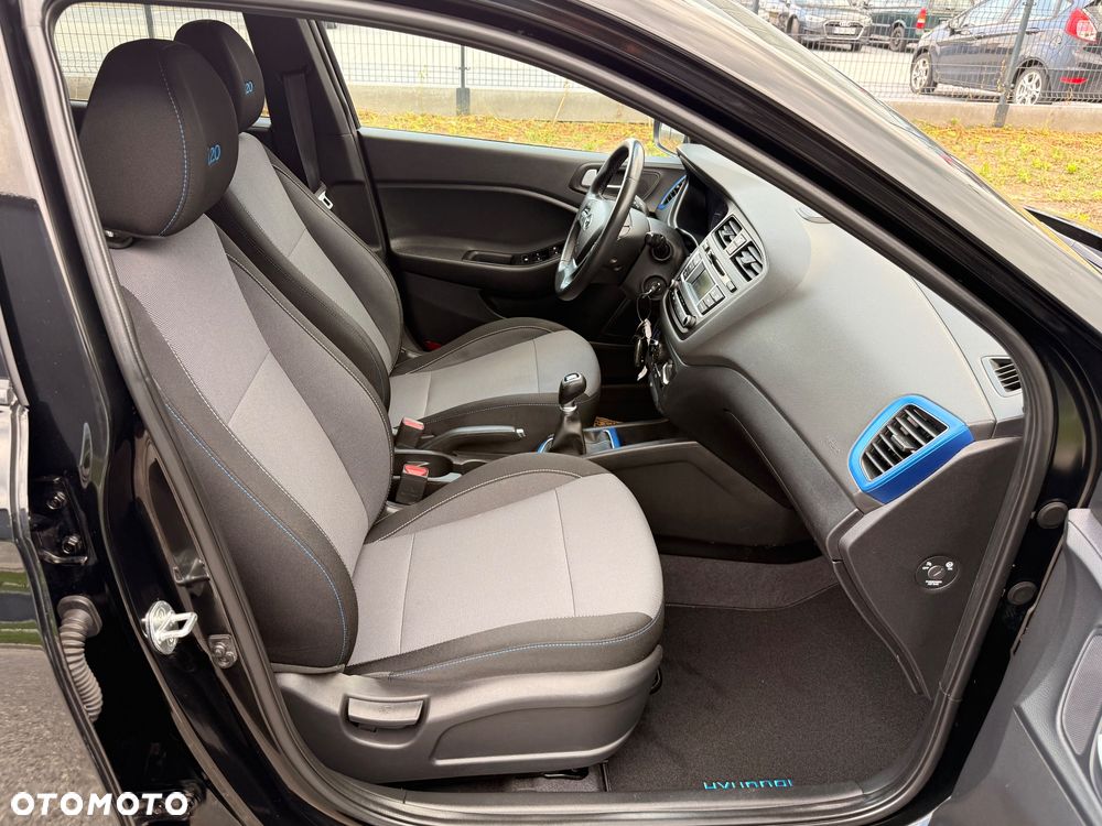 Hyundai i20 1.2 GO - 22