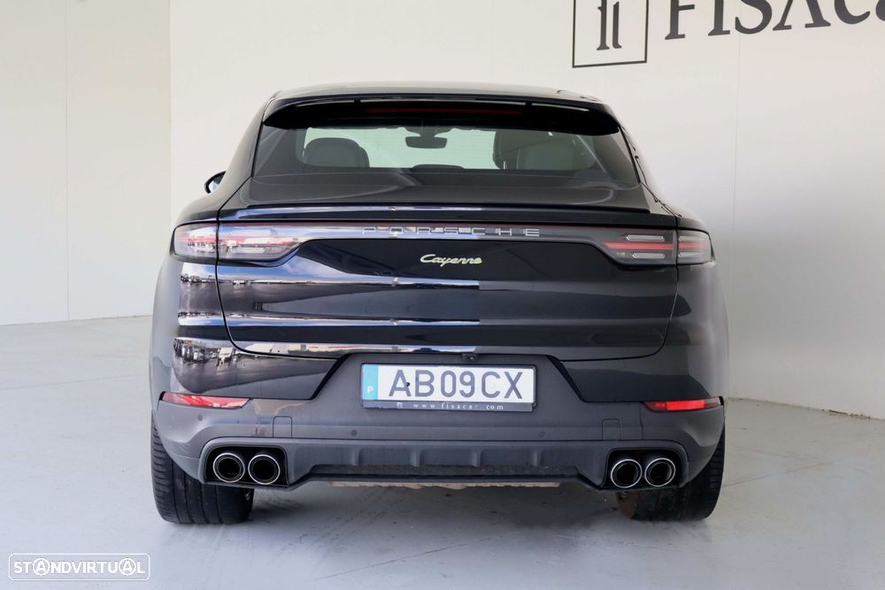 Porsche Cayenne Coupé E-Hybrid - 7