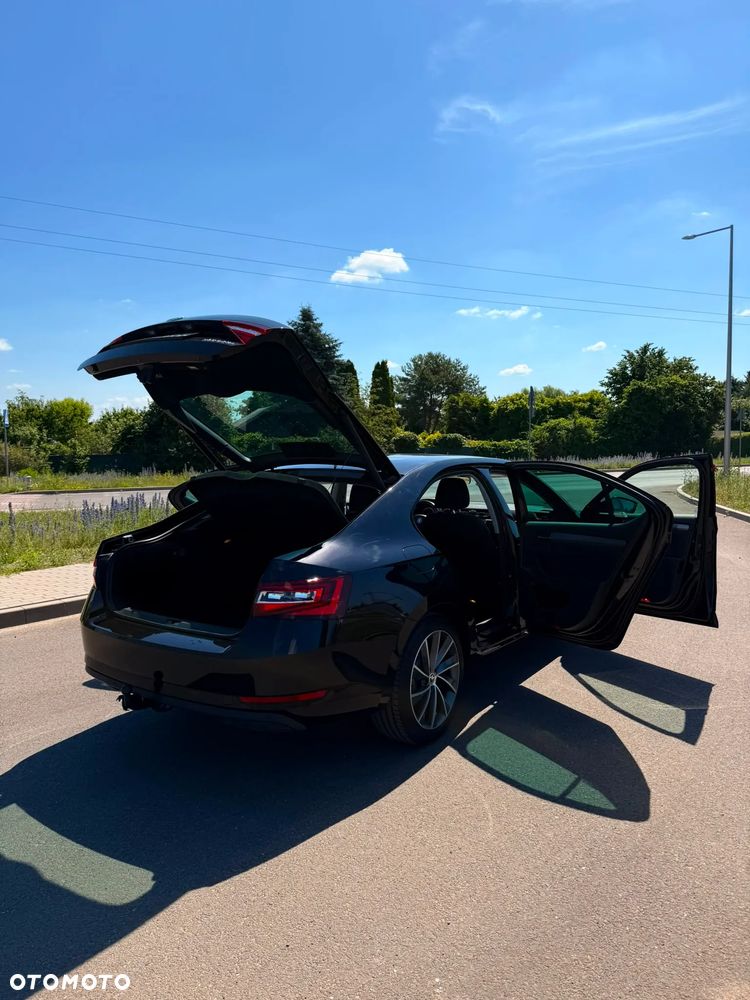 Skoda Superb 2.0 TDI Ambition - 9