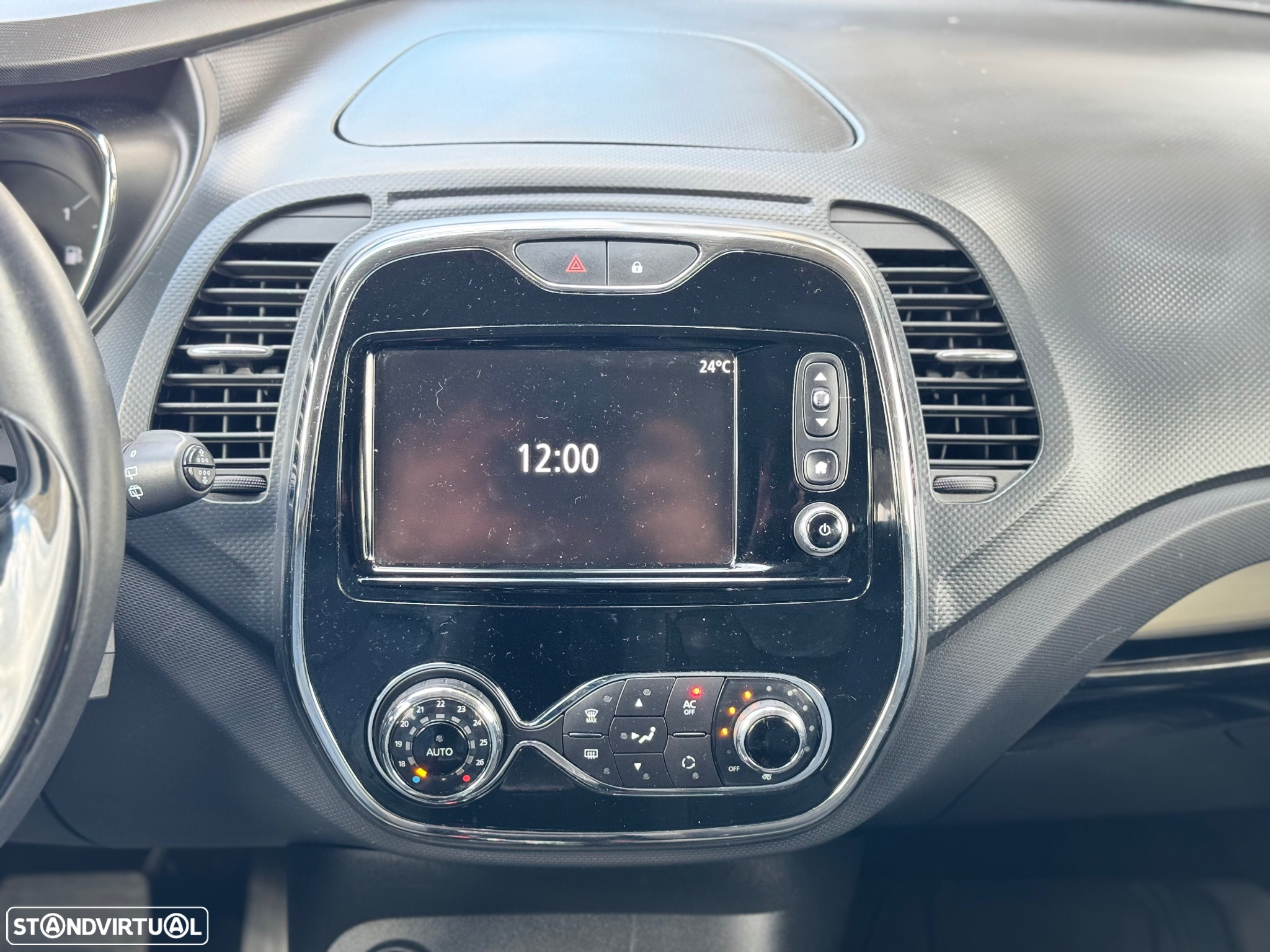 Renault Captur 1.2 TCe Exclusive EDC - 10