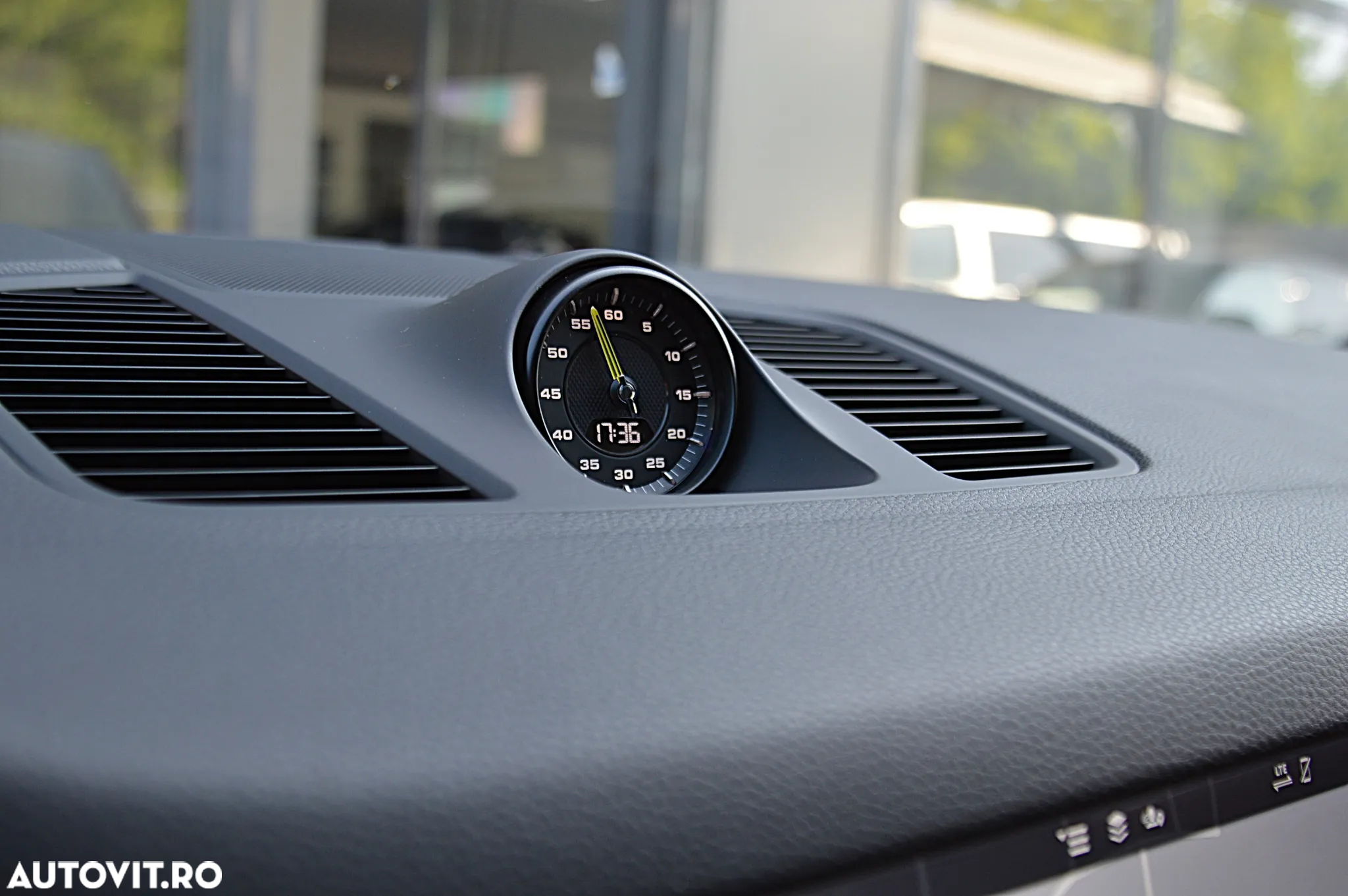 Porsche Cayenne Coupe E-Hybrid Tiptronic S Platinum Edition - 30