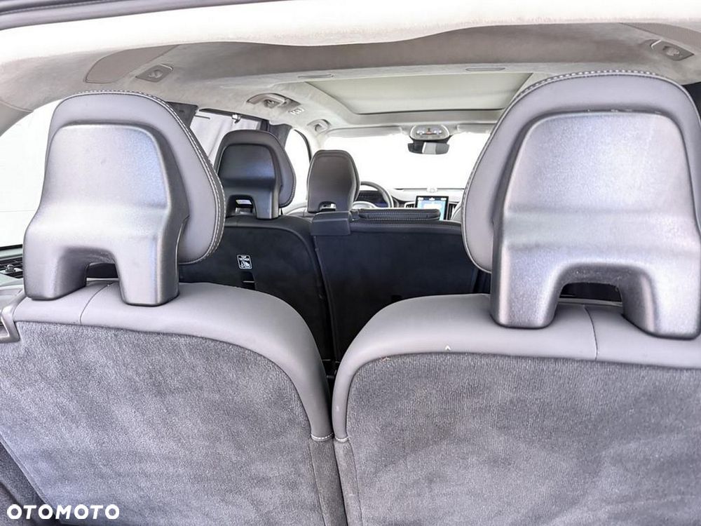 Volvo XC 90 T8 AWD Ultra Dark - 36