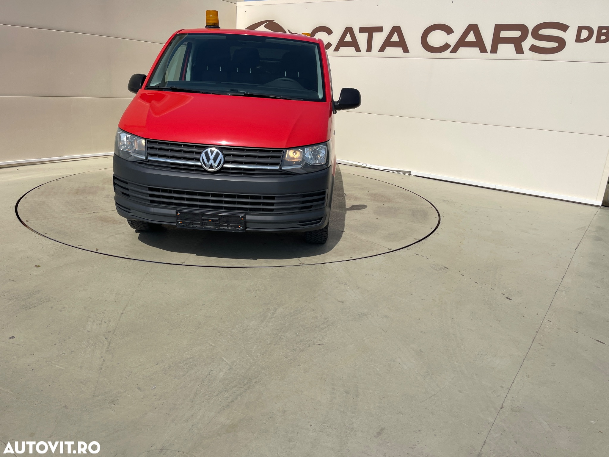 Volkswagen Transporter 2.0TDI  USI SPATE - 2