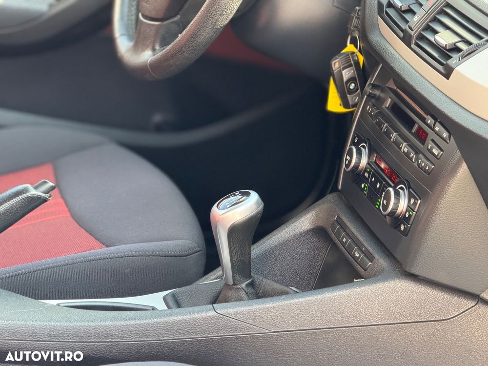 BMW X1 sDrive20d - 25