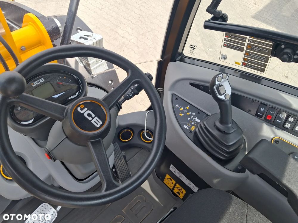 JCB 409 STAGE V - 12