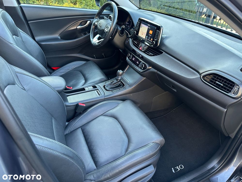 Hyundai i30 1.4 T-GDI DCT Premium - 16