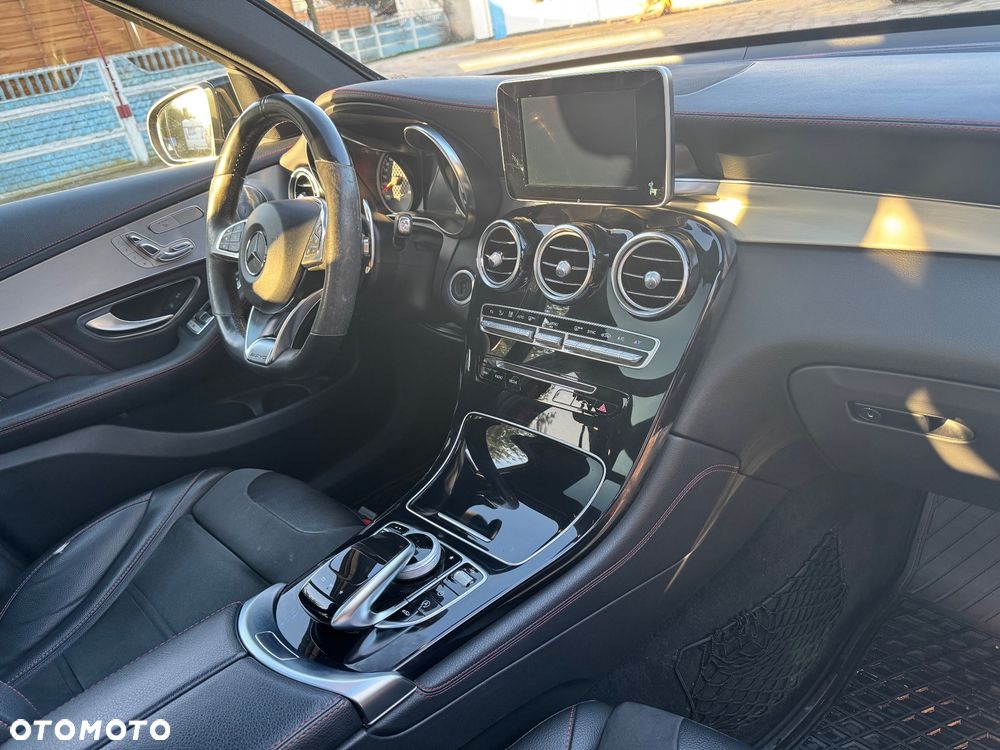 Mercedes-Benz GLC - 16