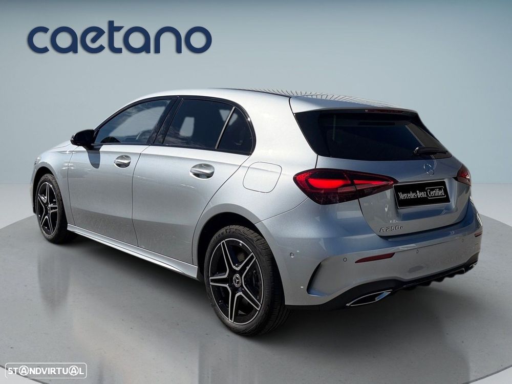 Mercedes-Benz A 250 e - 8