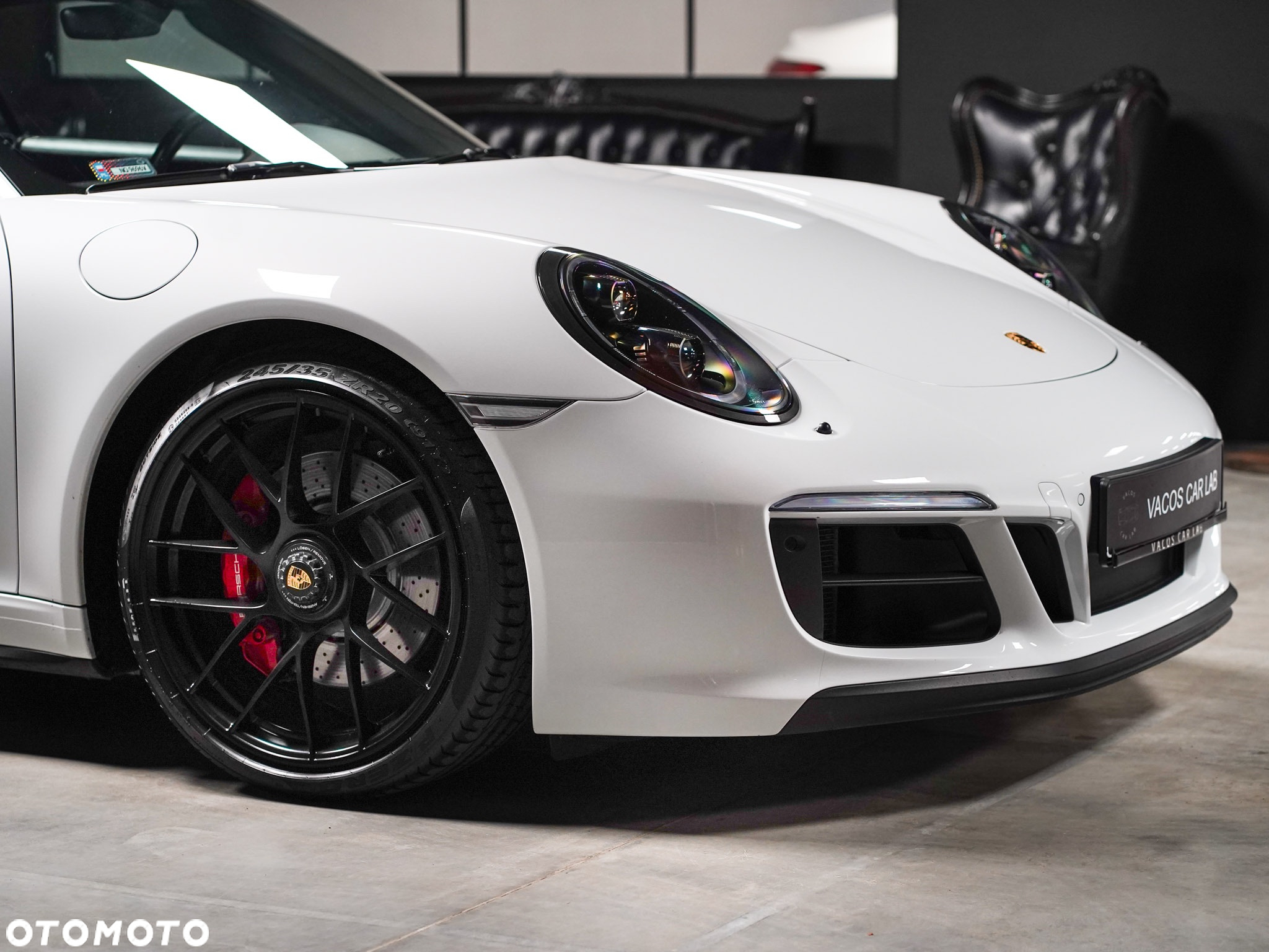 Porsche 911 Carrera 4 GTS PDK Cabrio - 8