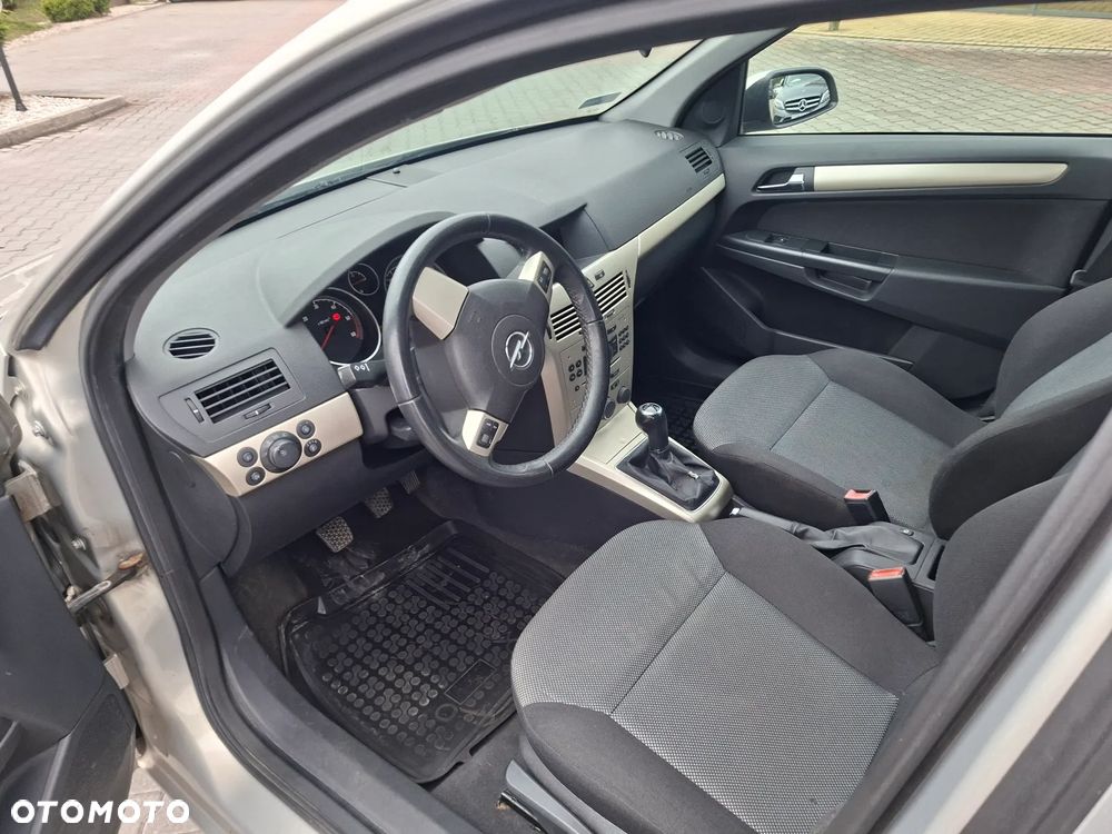 Opel Astra 1.9 CDTI Enjoy - 7