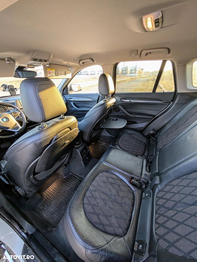 BMW X1 xDrive25d AT xLine - 13