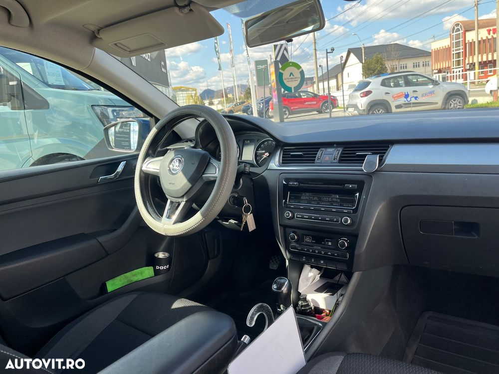 Skoda RAPID 1.6 TDI Elegance - 18