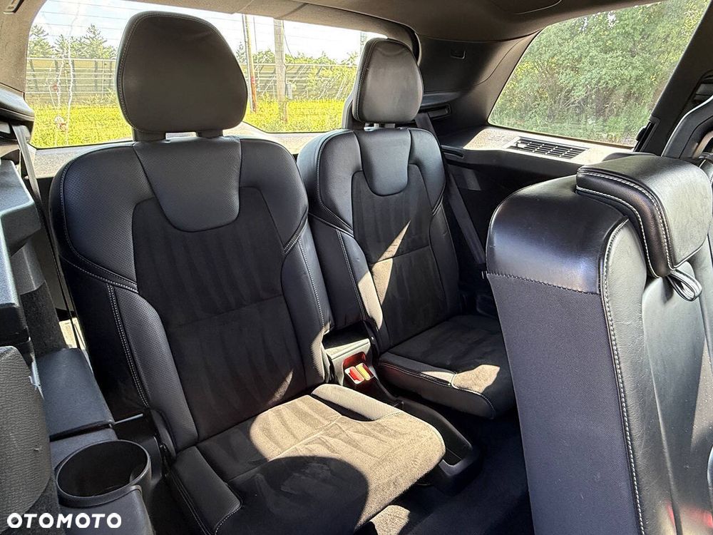 Volvo XC 90 - 18