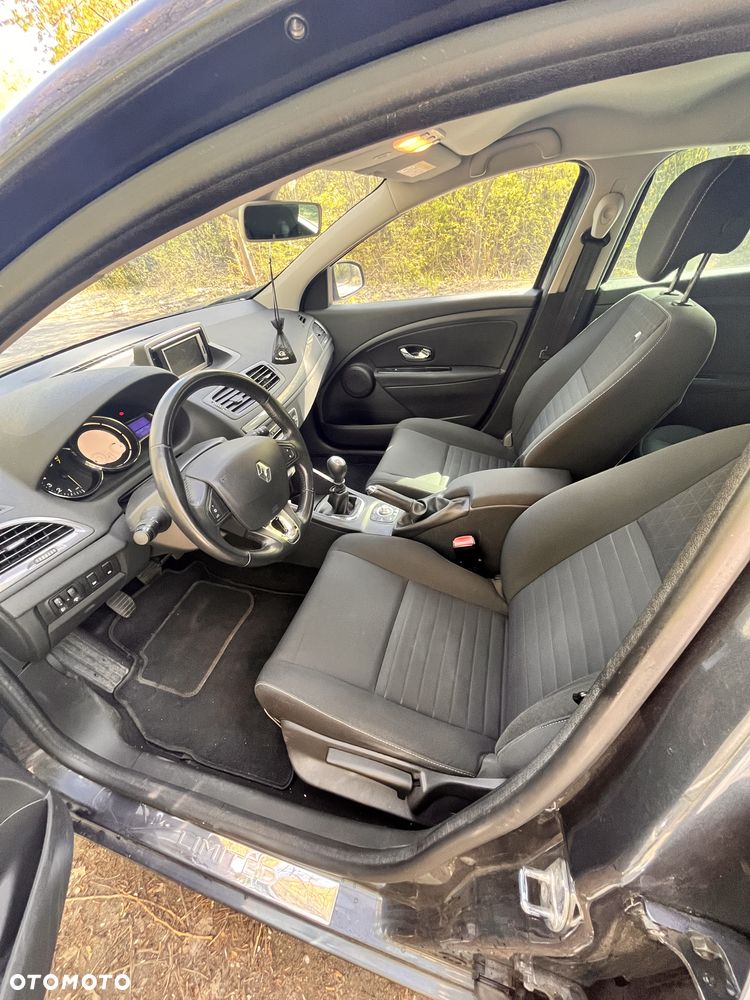 Renault Megane ENERGY TCe 130 LIMITED - 10