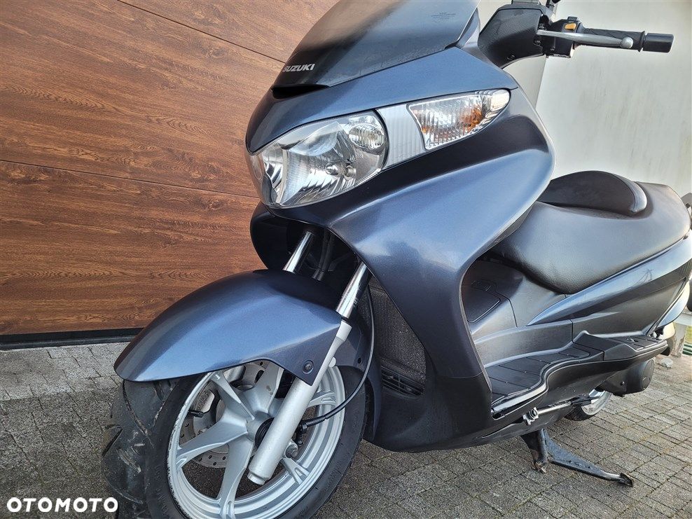 Suzuki Burgman - 3