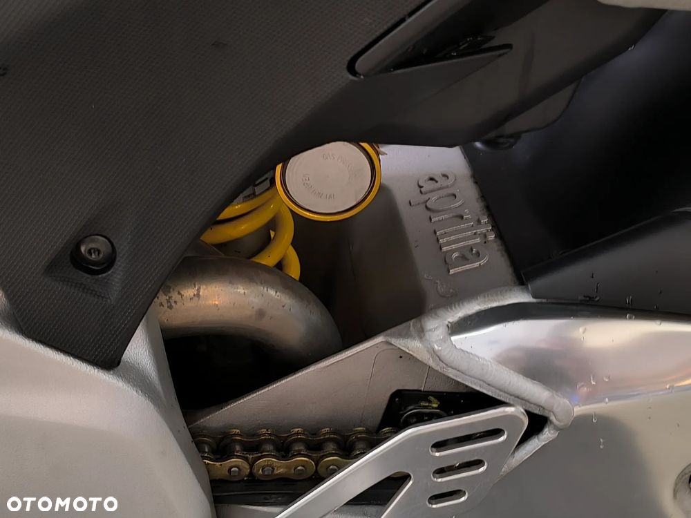 Aprilia Tuono - 30