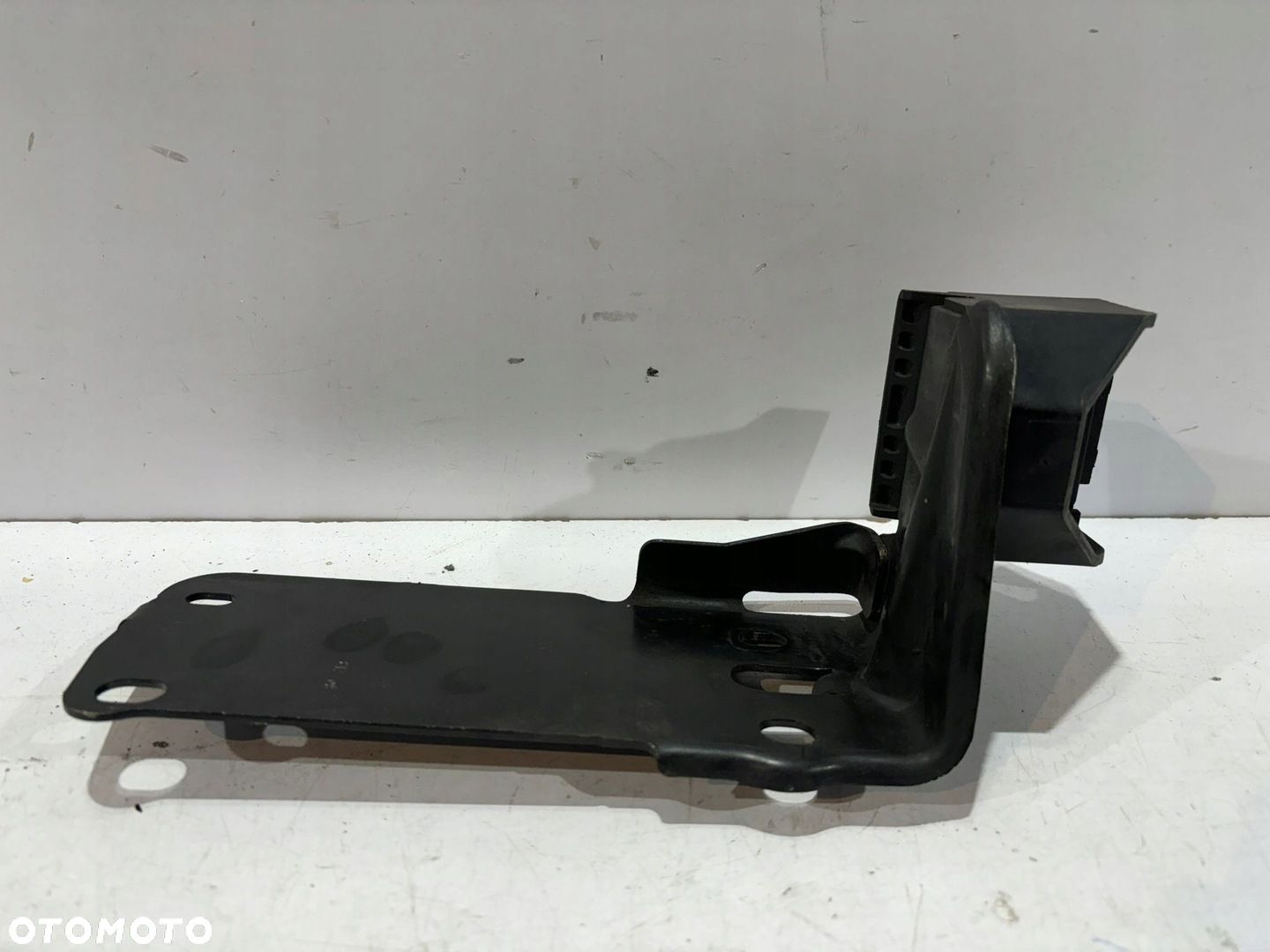 BMW E87 E90 Mocowanie chłodnicy Prawe - 16089 - 1