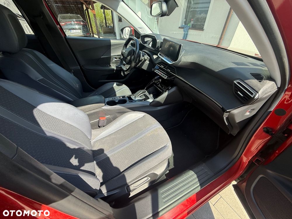 Peugeot 2008 1.5 BlueHDi Allure S&S EAT8 - 13