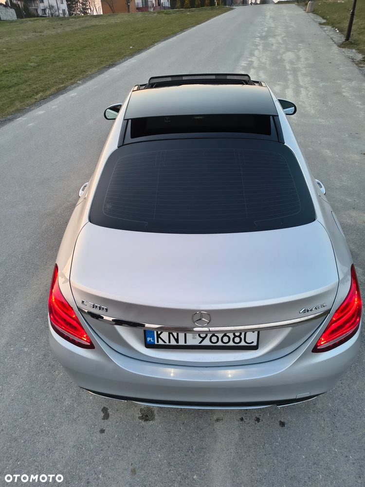 Mercedes-Benz Klasa C 300 7G-TRONIC AMG Line - 9