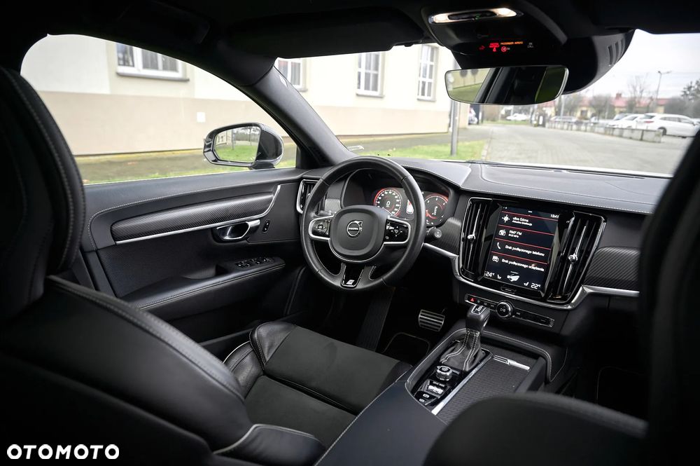 Volvo V90 D4 Geartronic R Design - 34