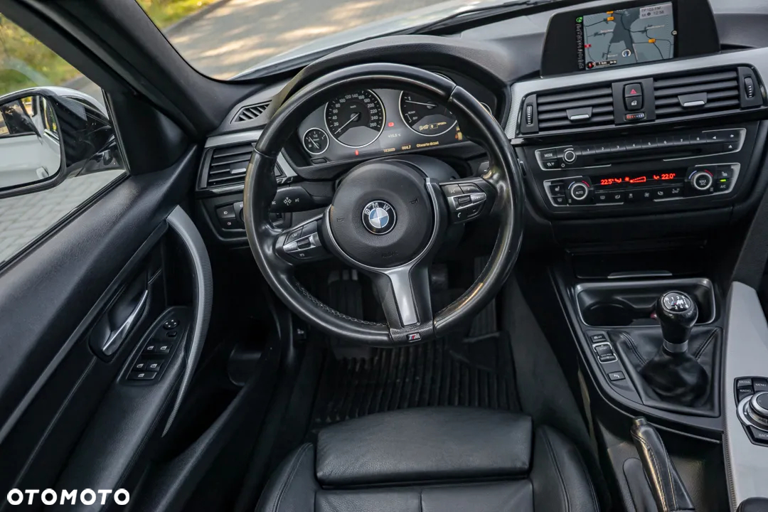 BMW Seria 3 320d xDrive M Sport - 38