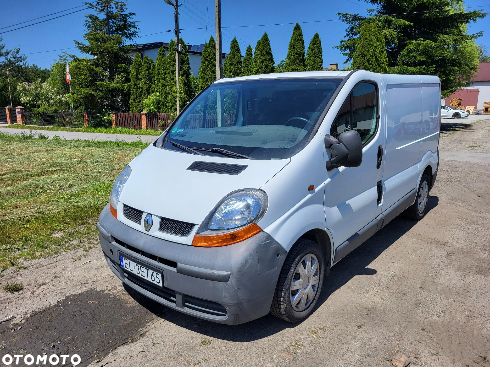 Renault TRAFIC - 2