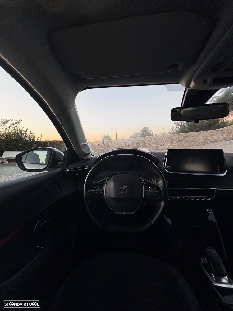 Peugeot e-208 50 kWh Active Pack - 8