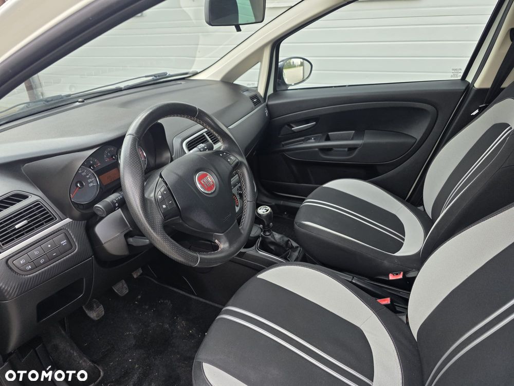 Fiat Grande Punto 1.4 8V Emotion - 25